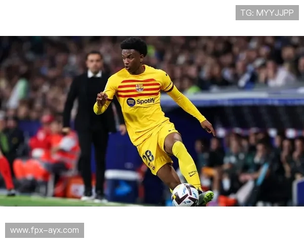 科曼展现灵动盘带风采，赛场上演精彩突破引热议